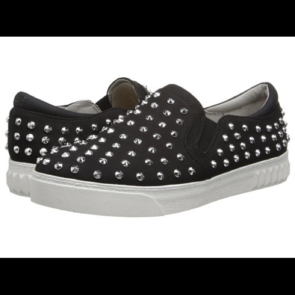 circus by sam edelman slip on sneakers
